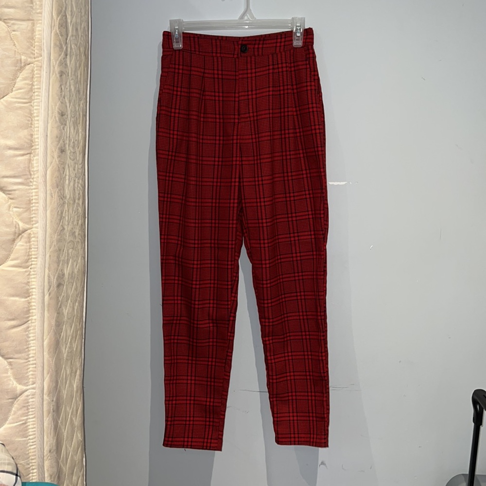 Forever 21 check print dress pants. US 4.